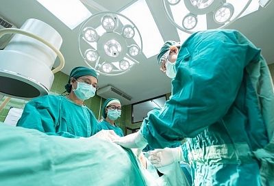 Краснодарские кардиохирурги помогли спасти новорожденную, у которой стали отказывать органы