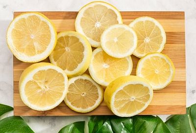 Наводим блеск: пять необычных способов применения лимона в быту 