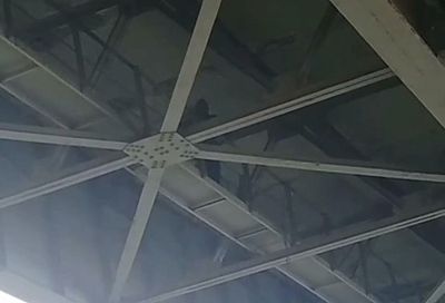 На опорах Тургеневского моста в Краснодаре заметили подозрительного мужчину. Он задержан