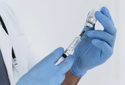 Прививка от него не спасет: россиян предупредили о новом подвиде коронавируса, который ждут этой осенью